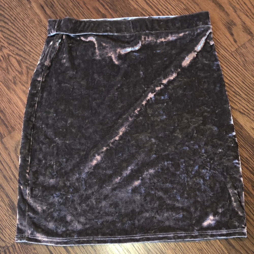 Velvet skirt